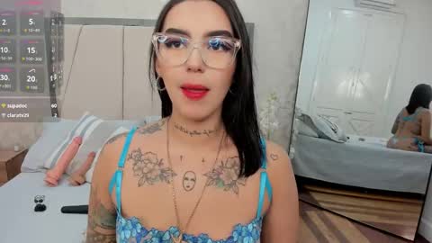 Snapshot of brinna_cox chatting on September 29, 2:05 pm brinna_cox online show from September 29, 2:05 pm