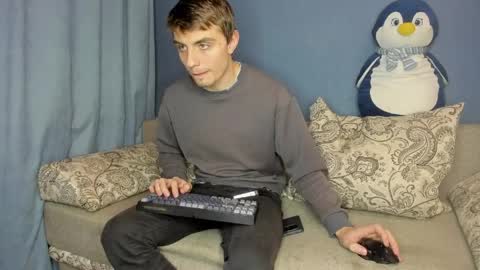 bristlebback online show from May 17, 4:38 pm