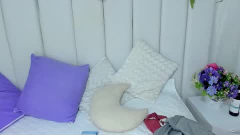 Snapshot of brithany_rousee chatting on February 10, 7:07 pm Brithany Rousee online show from February 10, 7:07 pm