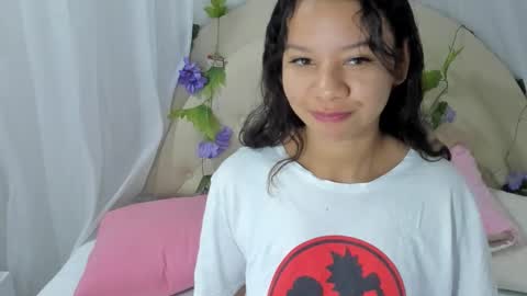 Snapshot of brithany_rousee chatting on February 4, 7:11 pm Brithany Rousee online show from February 4, 7:11 pm