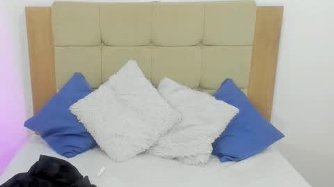Snapshot of brithany_rousee chatting on September 23, 8:15 pm Brithany Rousee online show from September 23, 8:15 pm