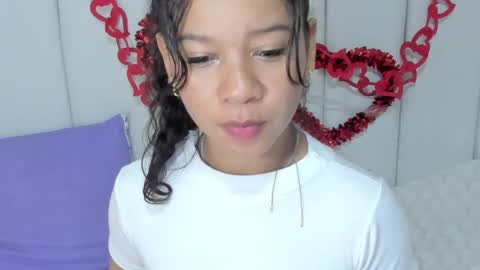 Snapshot of brithany_rousee chatting on February 15, 10:10 pm Brithany Rousee online show from February 15, 10:10 pm