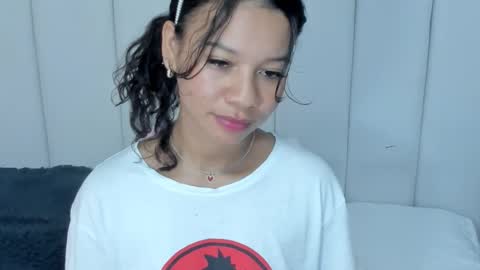 Snapshot of brithany_rousee chatting on February 24, 10:58 pm Brithany Rousee online show from February 24, 10:58 pm