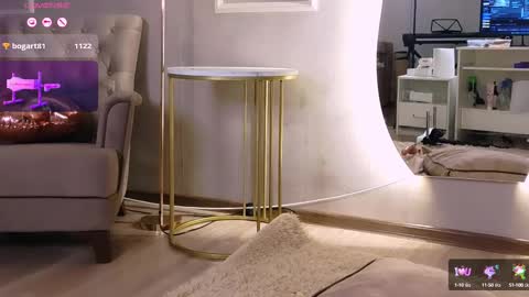 Britney online show from February 17, 12:10 am