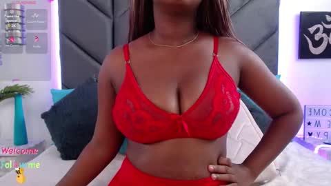 brittany 25 years old  happy as a worm  online show from February 4, 7:55 pm