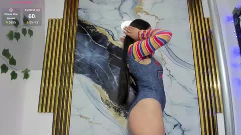 brittanyy20 online show from October 28, 9:43 am