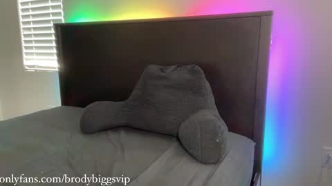 Brody Biggs online show from December 21, 8:43 pm