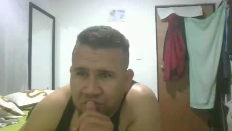 brojasalas1 online show from October 21, 3:00 am