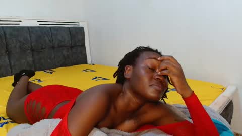 broken_haloo online show from February 9, 9:02 am