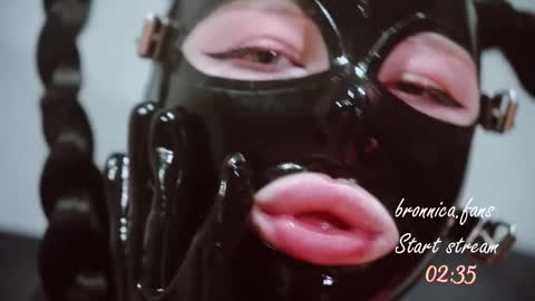 Anna online show from September 8, 3:55 pm