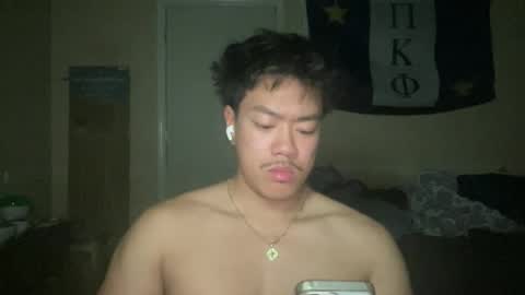 bronoslide online show from April 2, 8:43 am