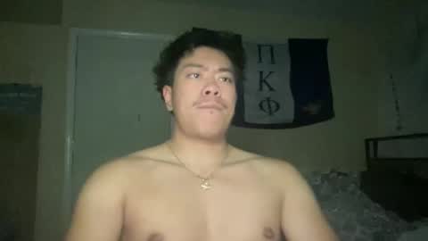 bronoslide online show from March 31, 7:42 am