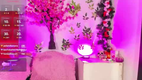 valentina online show from November 14, 7:32 am