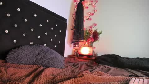 miss muller online show from September 24, 5:36 am