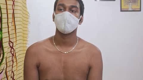 brownguy2505 online show from December 18, 7:09 pm