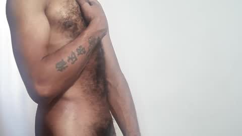 bruce_1111 online show from May 15, 4:14 pm
