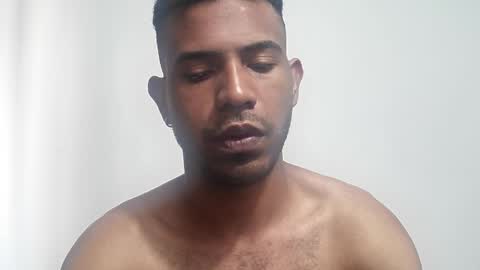 bruce_1111 online show from May 11, 12:56 pm