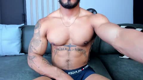 bruce roldan online show from April 15, 12:36 am