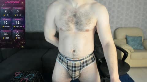 Snapshot of bruce_wayne94 chatting on February 4, 4:08 pm Bruce Wayne94 online show from February 4, 4:08 pm