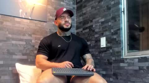 brucedallas online show from March 2, 12:15 am