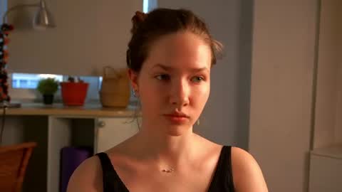 Tess online show from July 14, 1:49 pm