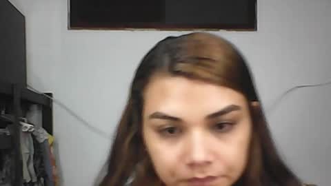 Snapshot of brunette_dan chatting on December 14, 9:07 am norma online show from December 14, 9:07 am