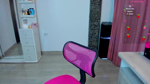 Ig brunette of your dreams online show from March 4, 4:09 am