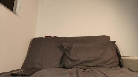 bry_alx online show from April 9, 6:19 am