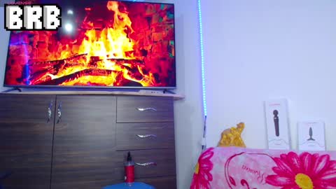 BRYAM INDEPENDENT MODEL online show from January 28, 5:00 am