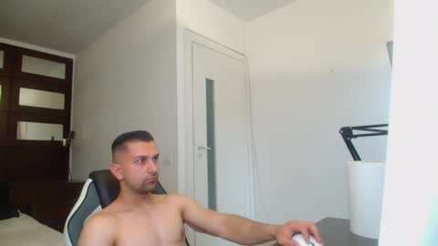 BryceReign online show from April 11, 7:45 am