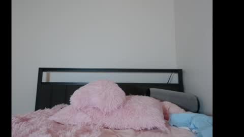 Queen Lola XXX online show from May 10, 7:04 am