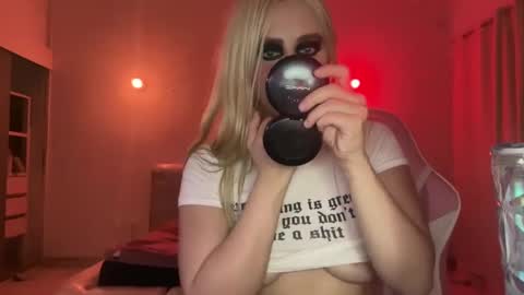 Isabella but call me isa  online show from September 12, 4:58 am