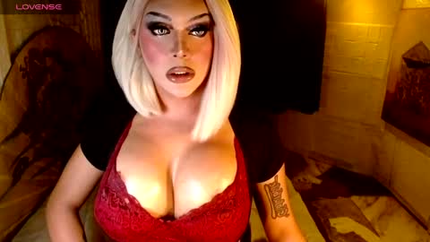 Lucienne online show from April 17, 11:50 pm