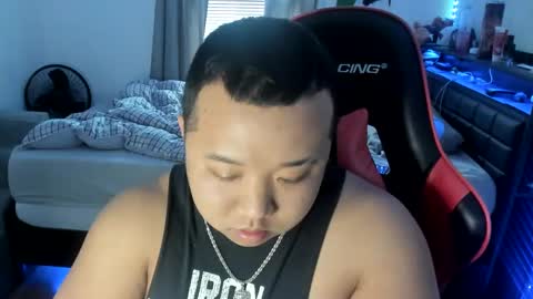 buffsexyman24 online show from March 1, 9:37 pm