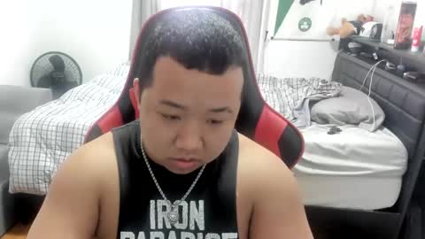 buffsexyman24 online show from March 12, 7:25 pm