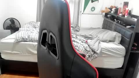 buffsexyman24 online show from February 27, 5:37 pm