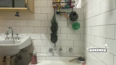 Snapshot of bukkakebae chatting on September 18, 10:30 am bukkakebae online show from September 18, 10:30 am