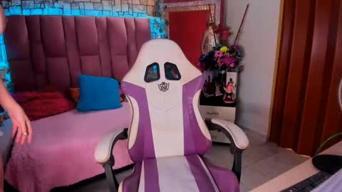 bulmasweetyose  mommy submissive control milf lovense online show from February 24, 11:09 pm