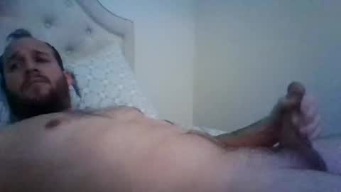Snapshot of bunkdidlun chatting on December 8, 7:32 pm bunkdidlun online show from December 8, 7:32 pm