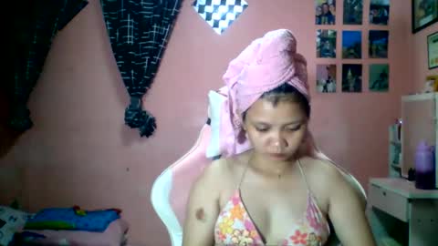 bunny_flower18 online show from May 31, 11:20 am
