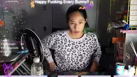 Tokki  bunny  online show from December 13, 1:04 am