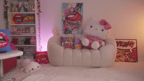 Snapshot of bunnydollstella chatting on February 9, 11:15 pm Stella online show from February 9, 11:15 pm