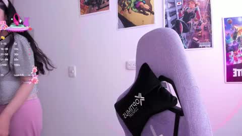 Snapshot of bunnyy09 chatting on February 10, 9:04 pm Jess online show from February 10, 9:04 pm