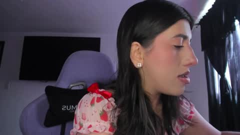 Jess online show from April 9, 7:08 pm