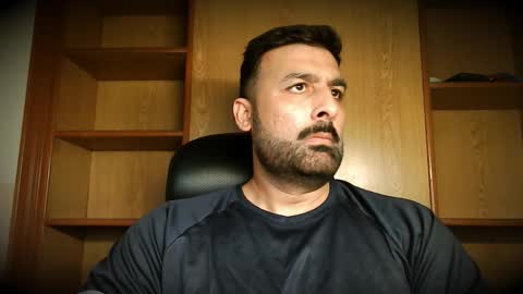 Hairy Arabian online show from November 3, 3:18 am