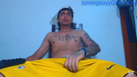 Snapshot of burningboyy chatting on January 31, 11:24 am independiente online show from January 31, 11:24 am