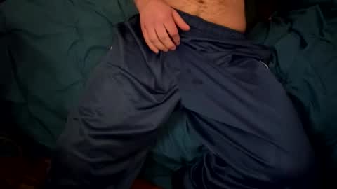 Snapshot of bushy_bum_boy chatting on October 25, 12:44 am Bushy Bum Boy online show from October 25, 12:44 am