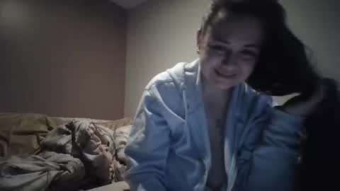 busteebetty online show from March 31, 10:26 am