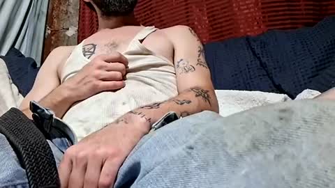 Buster18Hymen online show from September 16, 4:26 am