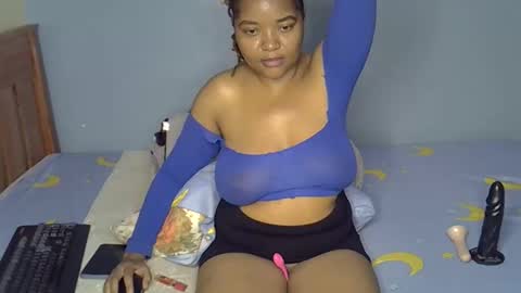 busty kenzi online show from June 2, 3:30 am